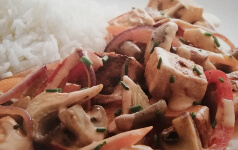 Tofu a houbový stroganoff