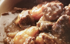 Jehněčí tagine s kuskusem